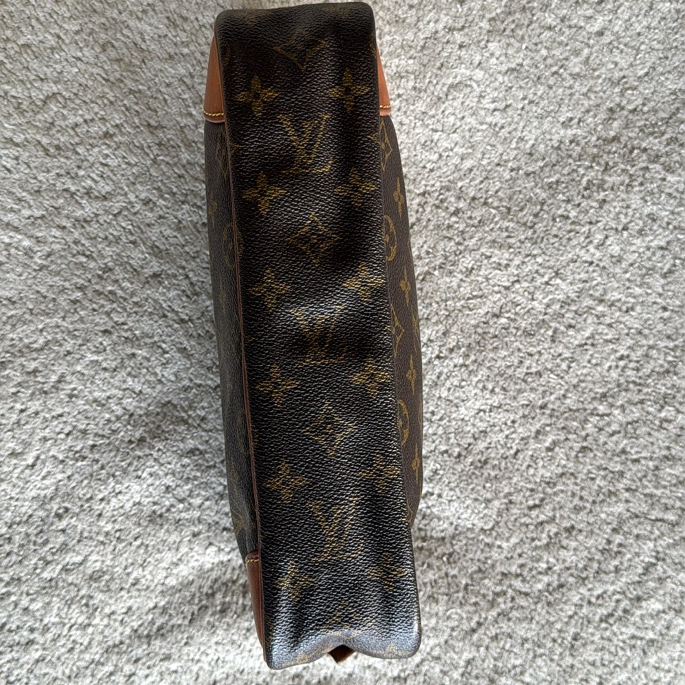 Louis Vuitton Compiegne 28 leather vanity case
Very good condition - Picture 12 of 17